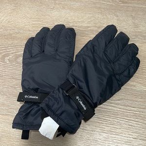 Brand New (never worn) Snow Gloves!